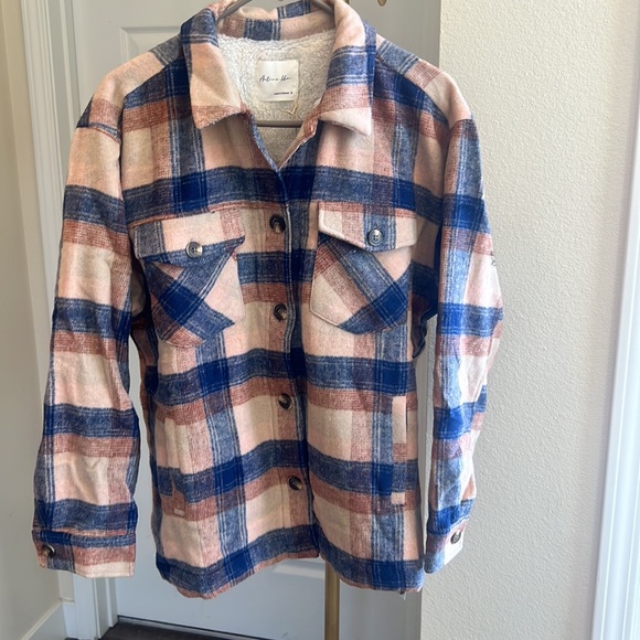 Super soft cozy Sherpa lined plaid Shacket peach, beige, blue brown added wool - Picture 2 of 6